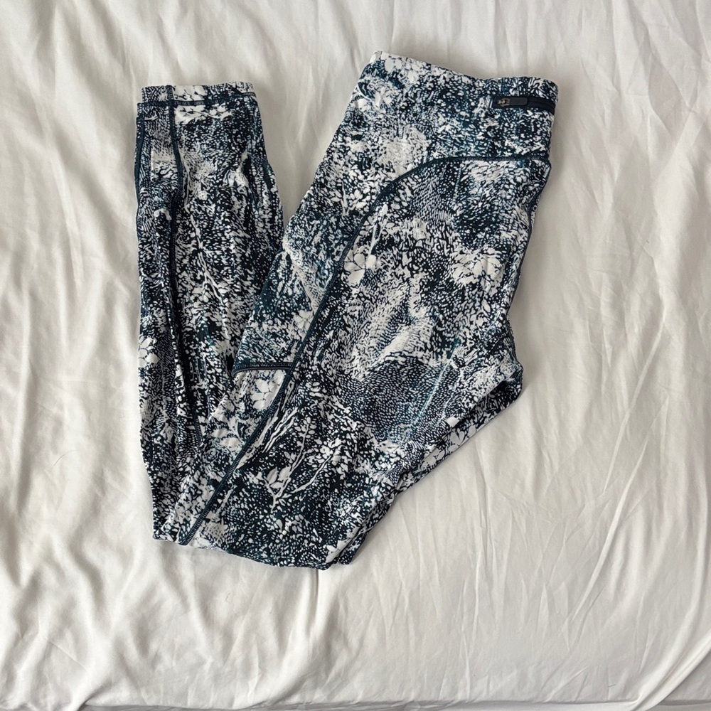 Abstract Patterned Leggings